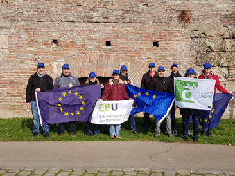 Gruppenfoto der Aktion des Europe Direct Ulm zusammen mit der JEF Ulm/Alb-Donau.